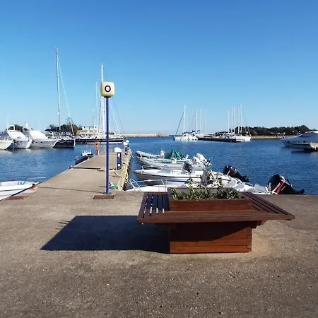 Appartamenti A 250 M Dalla Spiaggia By Budoniaffitti *